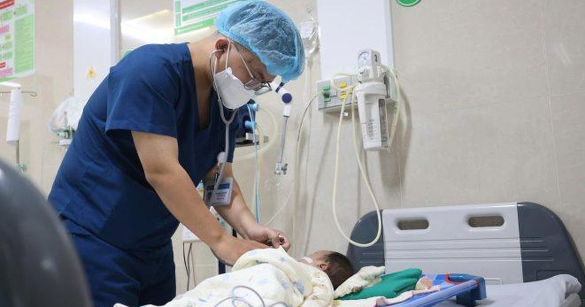 Nhầm lẫn chai hóa chất với vitamin: Báo động đỏ an toàn cho trẻ sơ sinh