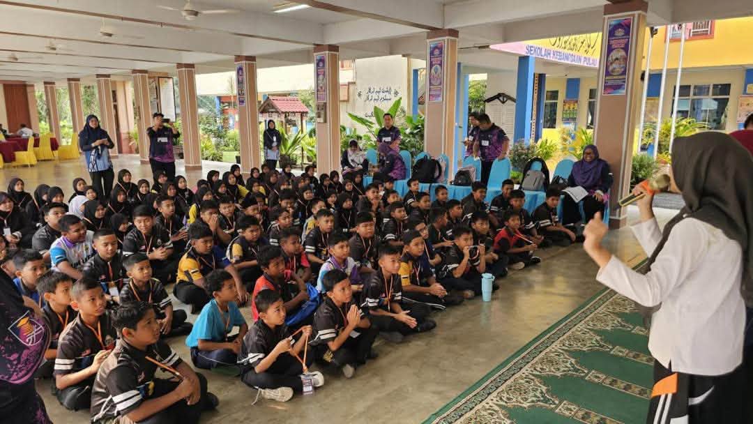 Program STEM Camp Bawa Sains dan Teknologi ke Pelajar Pedalaman