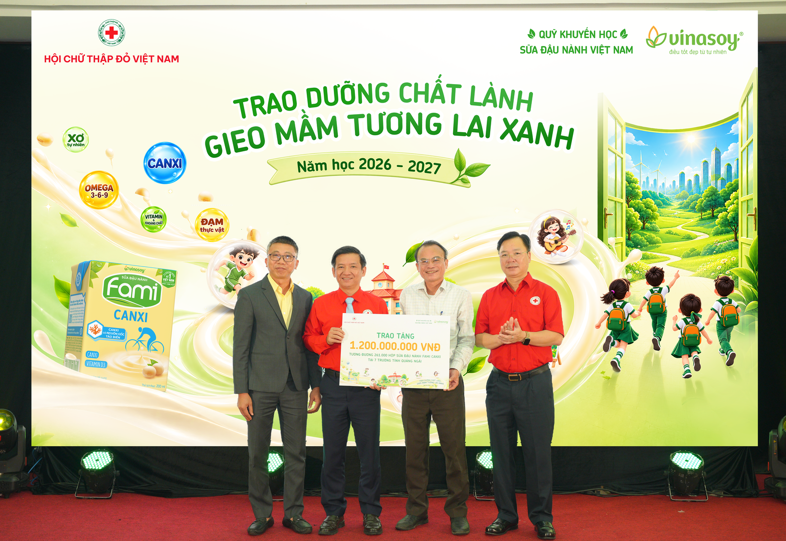 1 triệu hộp sữa đậu nành miễn phí và bài toán dinh dưỡng học đường