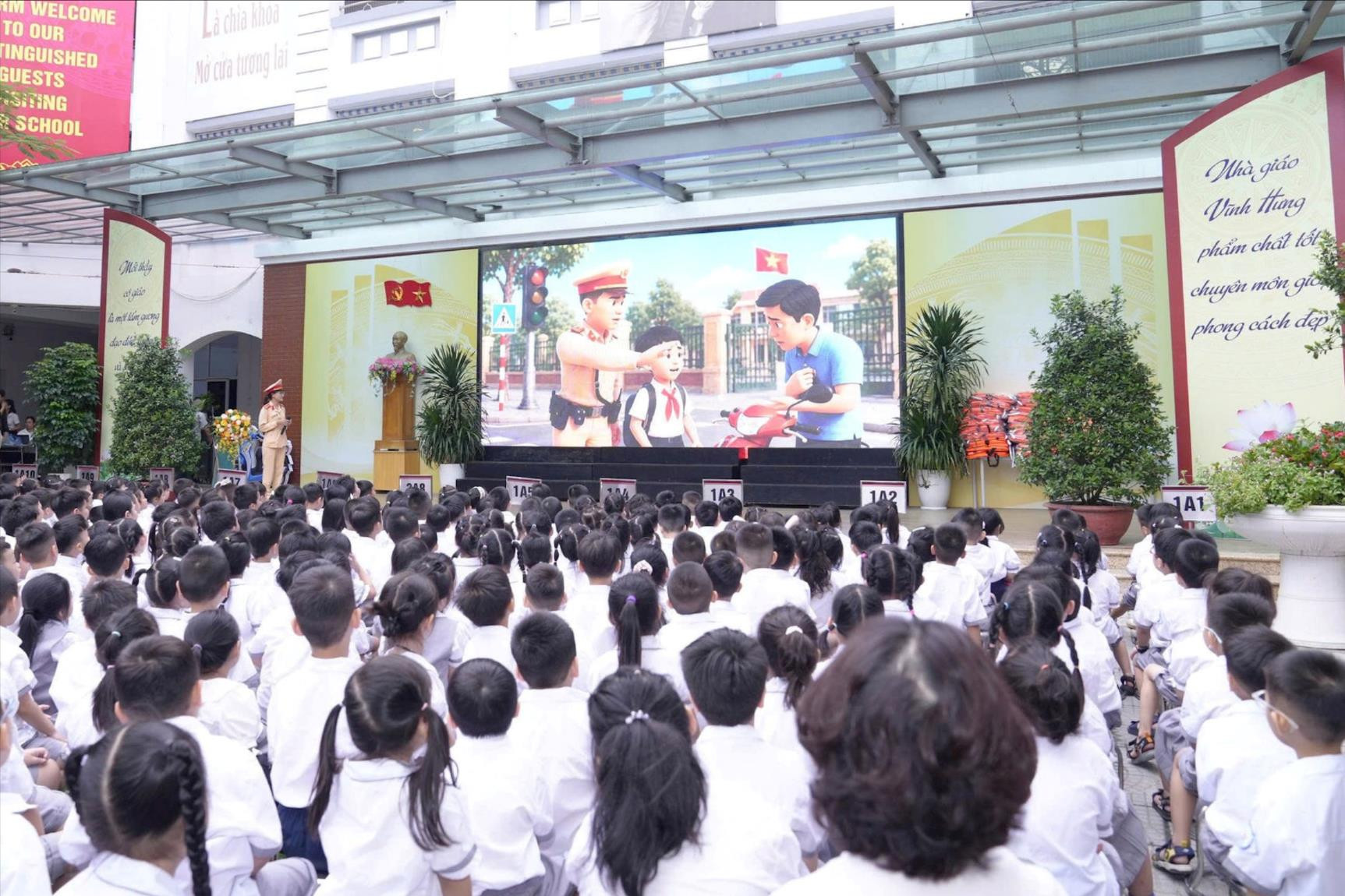 Đưa tình huống thực tế vào giáo dục an toàn học đường