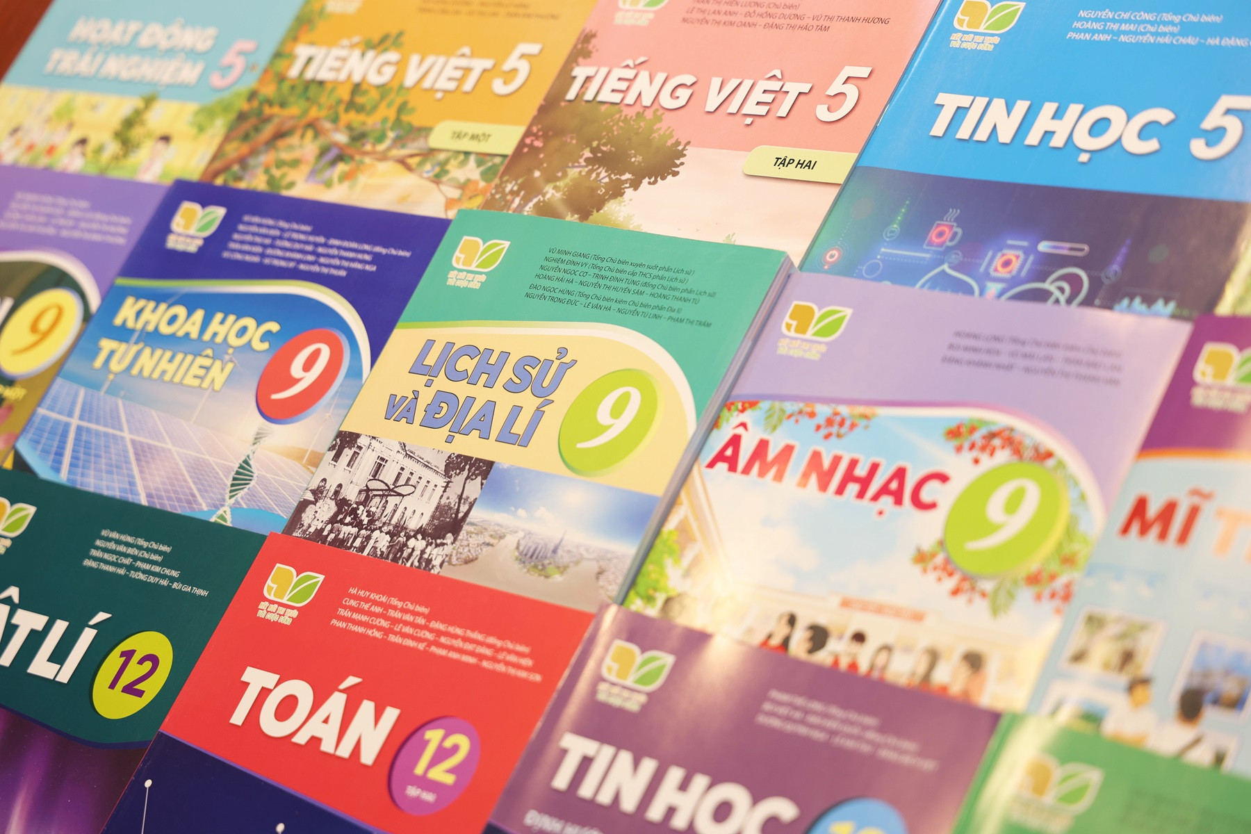 Thiếu hơn 3,9 triệu sách giáo khoa: lỗi hệ thống, không phải chuyện cục bộ