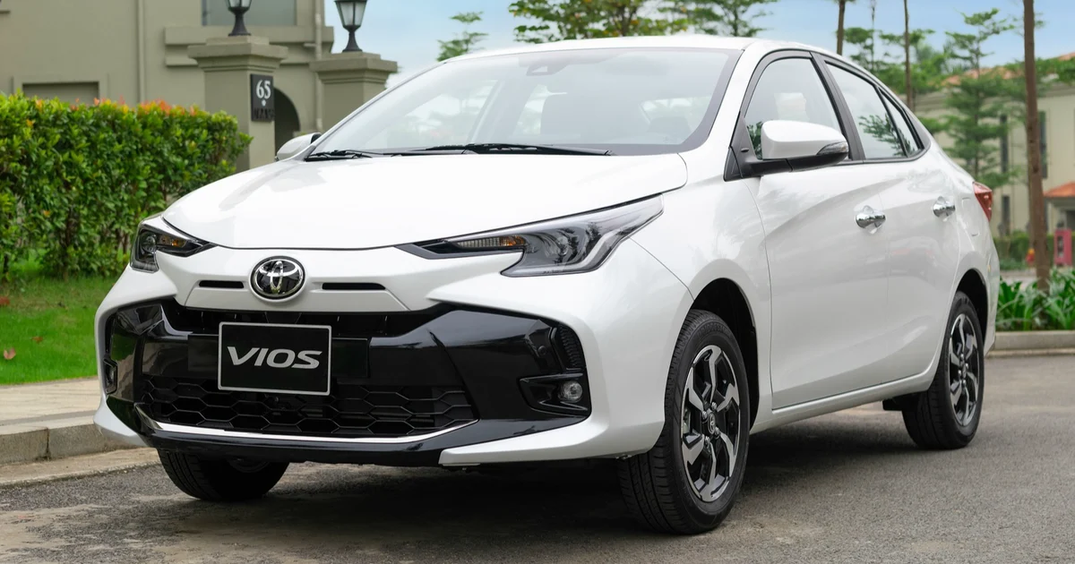 Toyota Vios giành lại ngôi vương sedan hạng B trước Honda City và Mazda2