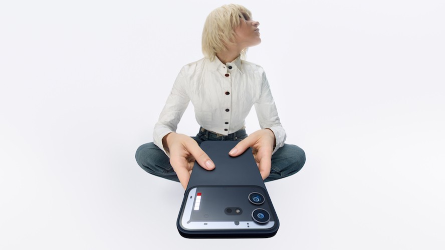 Nothing Phone (4b) giá 10,99 triệu: nên chọn thay vì S24 Ultra hay iPhone 15 Pro Max?
