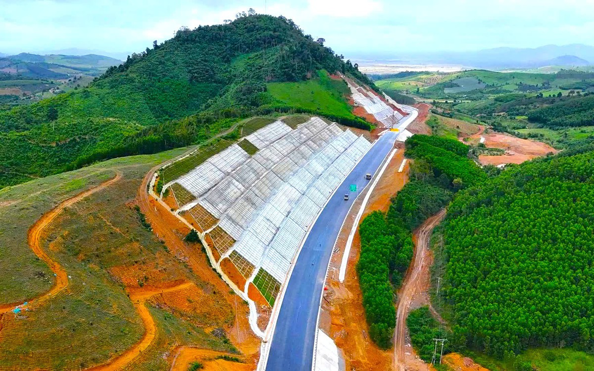 Cao tốc Khánh Hòa – Buôn Ma Thuột: 22% khối lượng còn lại trong cuộc đua với thời gian