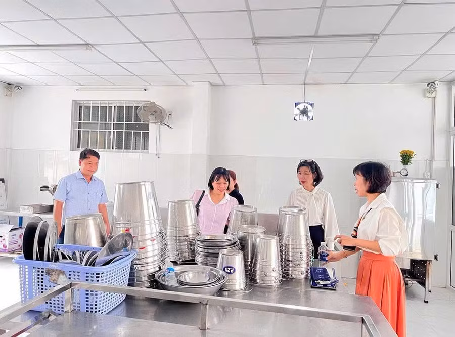 Từ sổ sách giấy đến quyết định thông minh trong quản trị nhà trường số