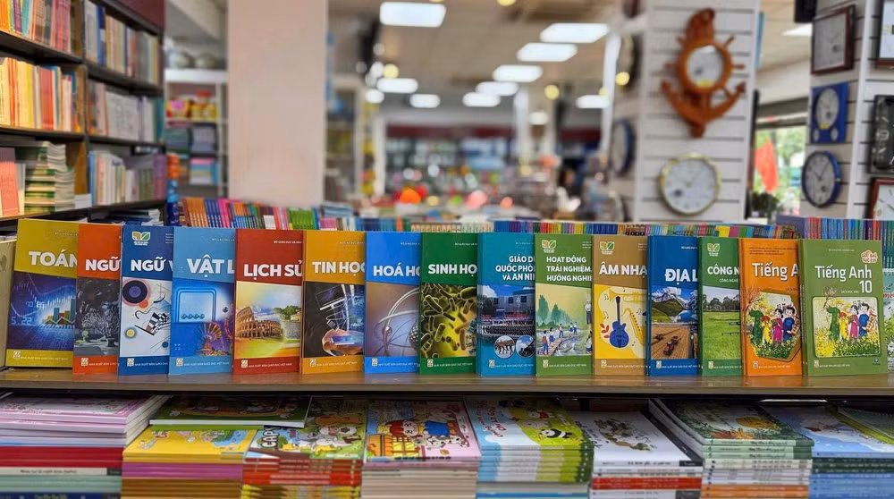 Thiếu sách giáo khoa: lỗi không nằm ở 'khó dự báo'