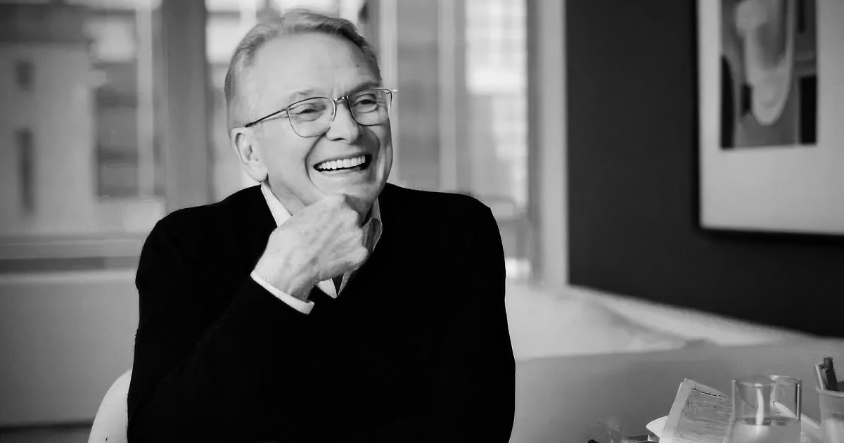 Bob Mackie: Từ sân khấu Broadway đến thảm đỏ Hollywood