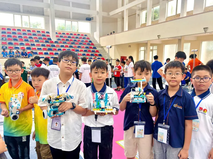 Vòng khu vực cuộc thi Robotics: nơi STEM bước ra đời sống