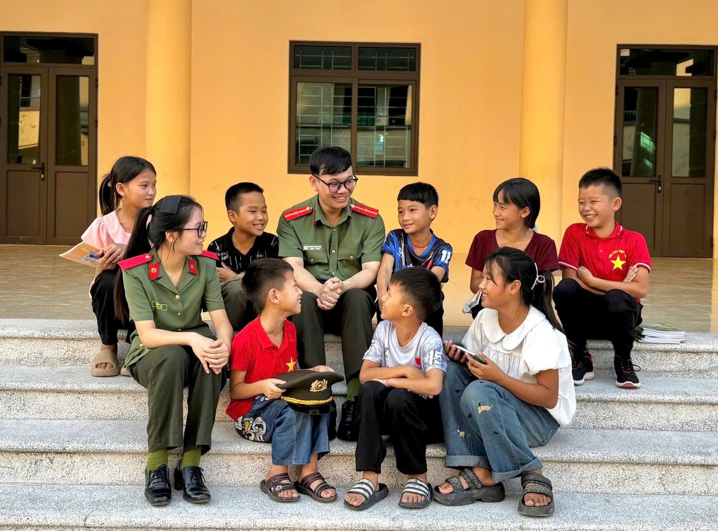 Trường Văn hóa Công an II thắp sáng ước mơ học sinh yếu thế