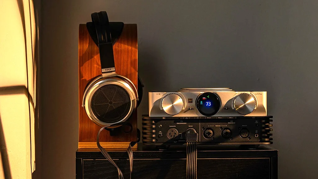 iFi iCAN PHANTOM 1.5 vs Feliks Audio Envy: chọn ampli tai nghe flagship nào?