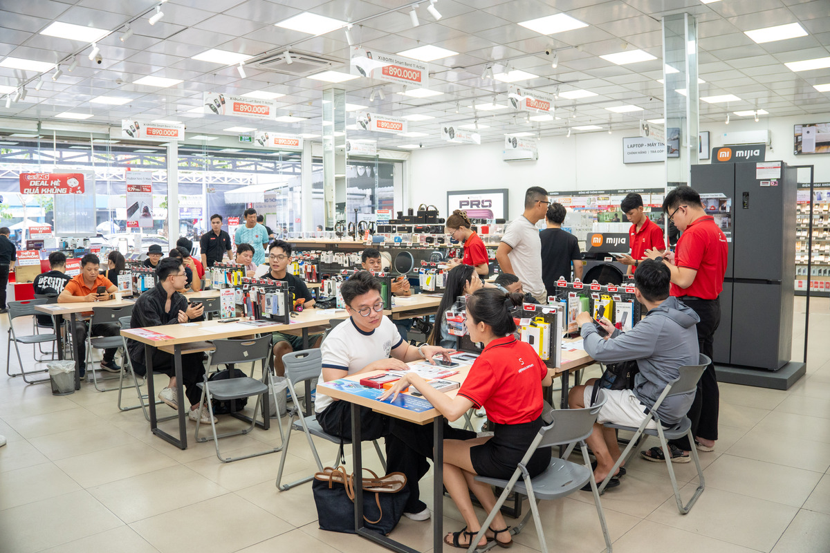 iPhone 18 Pro Max cháy hàng: cơn sốt tiêu dùng và bài toán nguồn cung