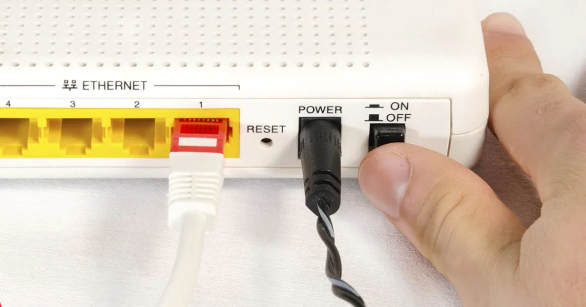 Những thao tác với bộ phát WiFi đang làm yếu mạng nhà bạn