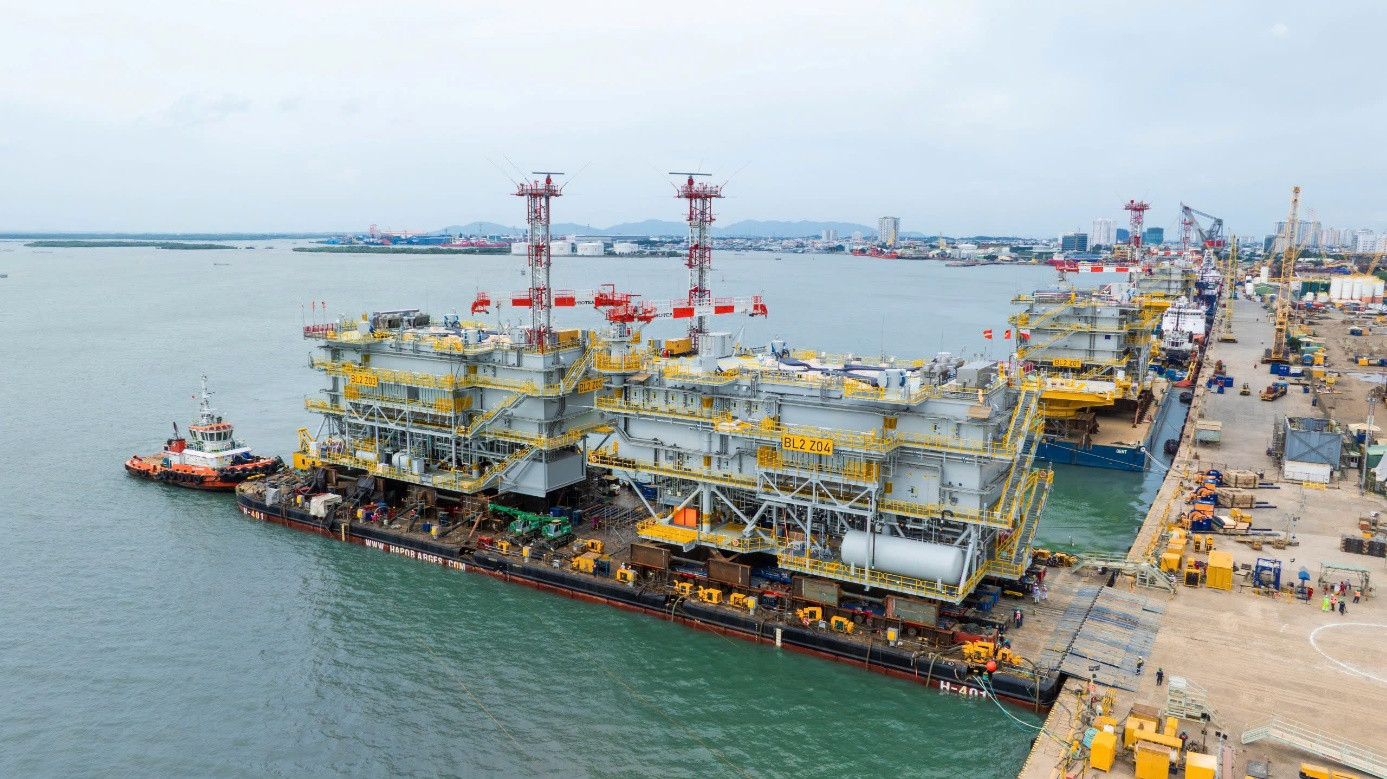 Petrovietnam mang điện gió ngoài khơi Việt Nam sang Ba Lan