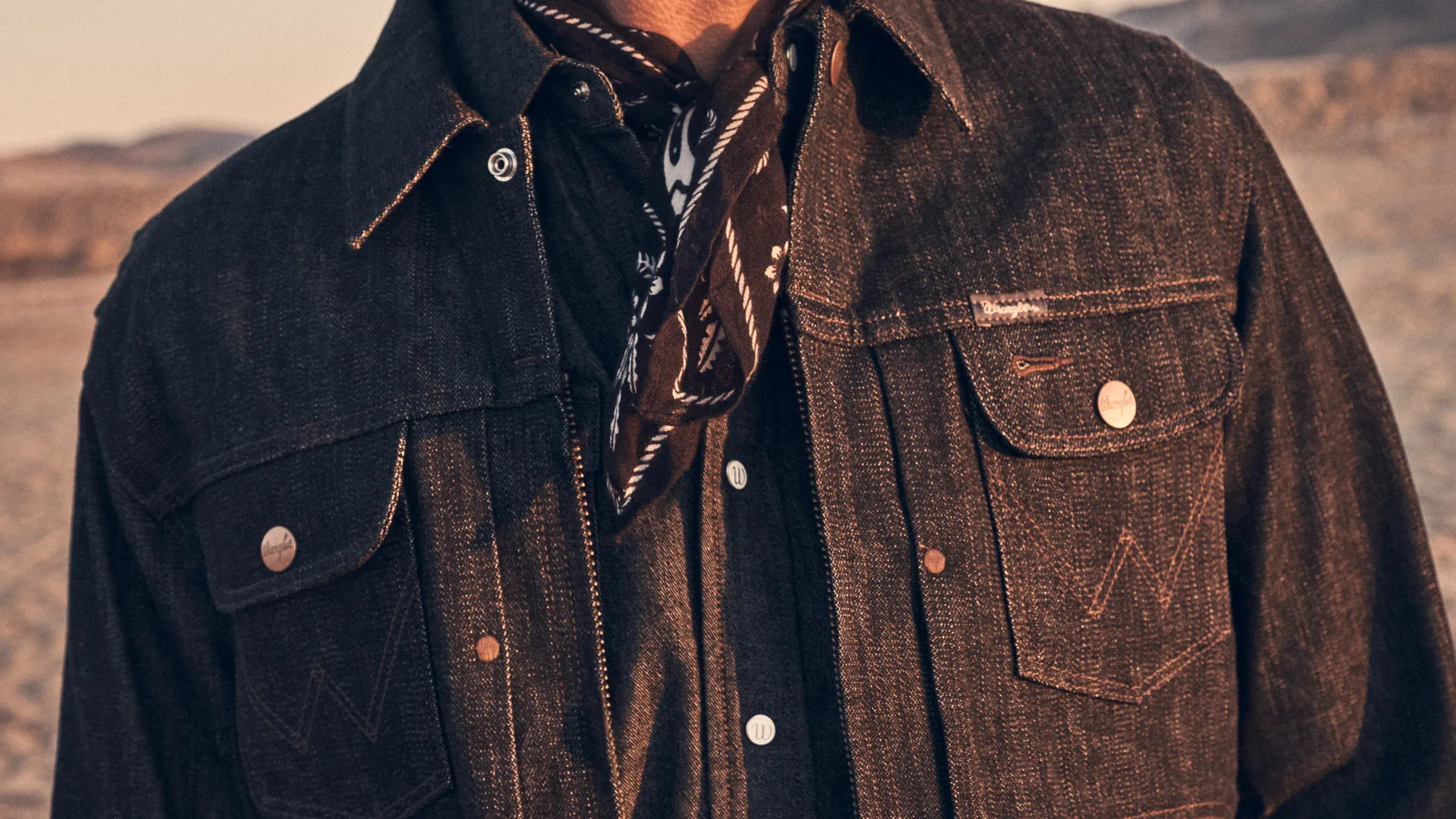 Khi thương hiệu denim huyền thoại hợp tác, chuẩn chất lượng được đặt lại