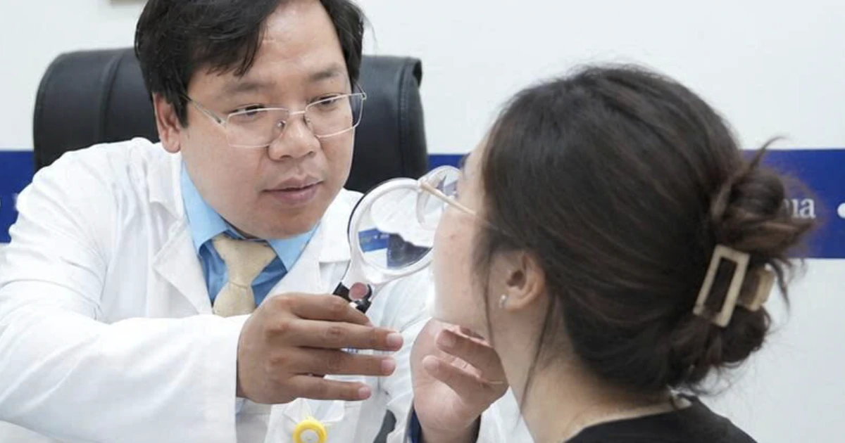 Những sai lầm điều trị mụn cấp tốc khiến mặt sưng viêm