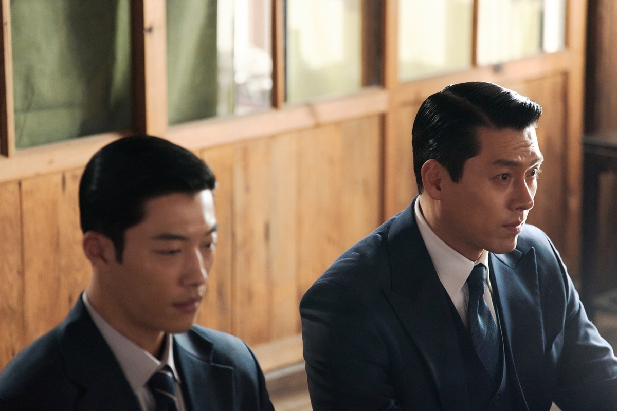 Hyun Bin bùng nổ khí chất trong Made in Korea 2