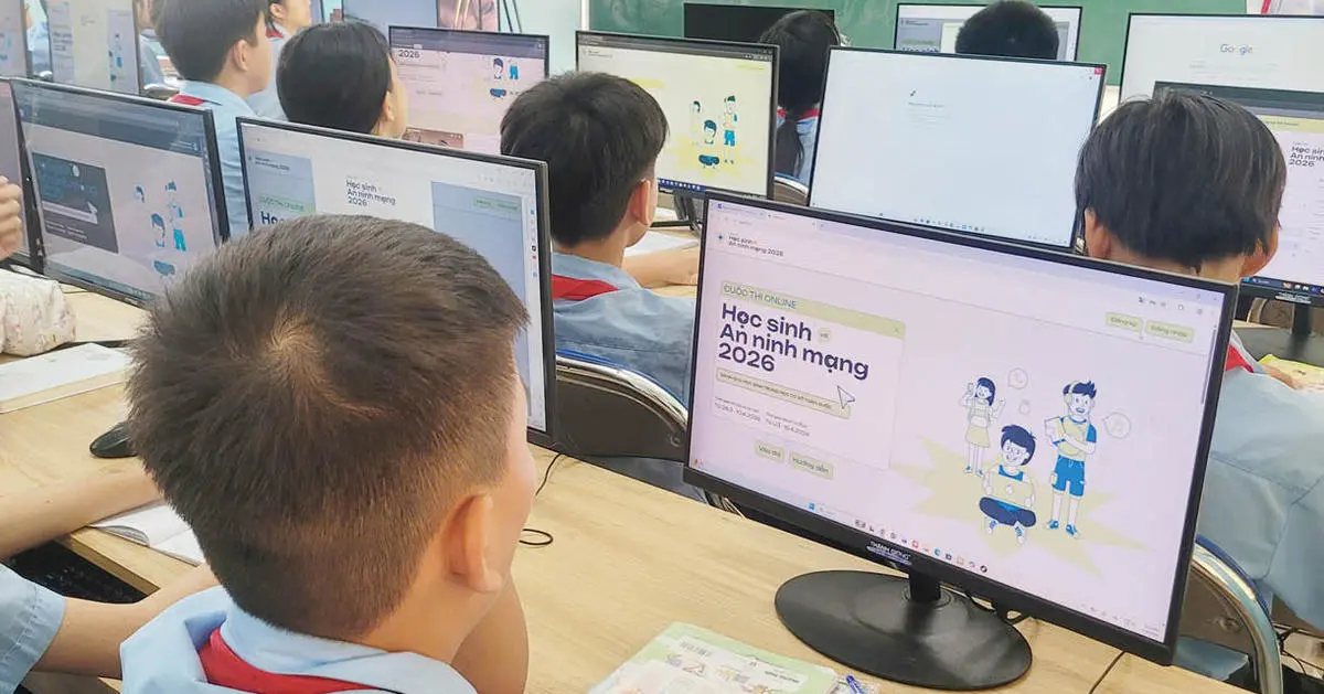 Giáo dục an toàn mạng vào trường học: Phụ huynh cần làm gì để hỗ trợ con?