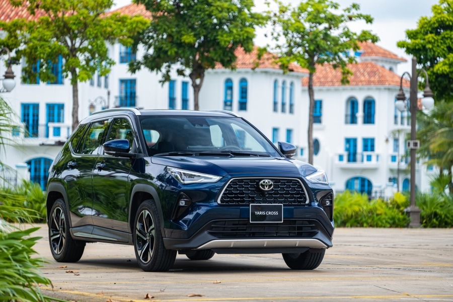 Toyota Innova Cross HEV giành lại ngôi vương hybrid