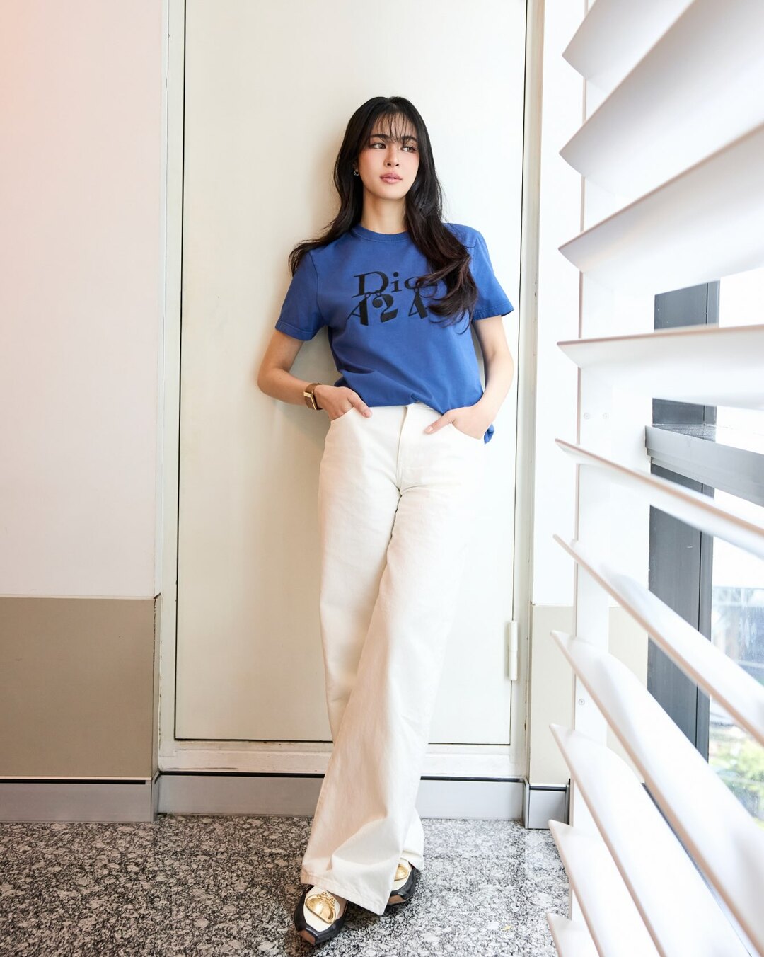 Áo phông Dior A24: từ graphic tee đến biểu tượng thời trang celebrity