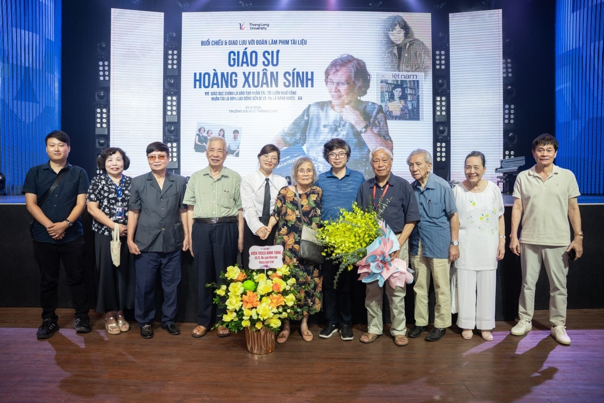 Hoàng Xuân Sính: Nữ giáo sư toán học và hành trình vượt biên giới