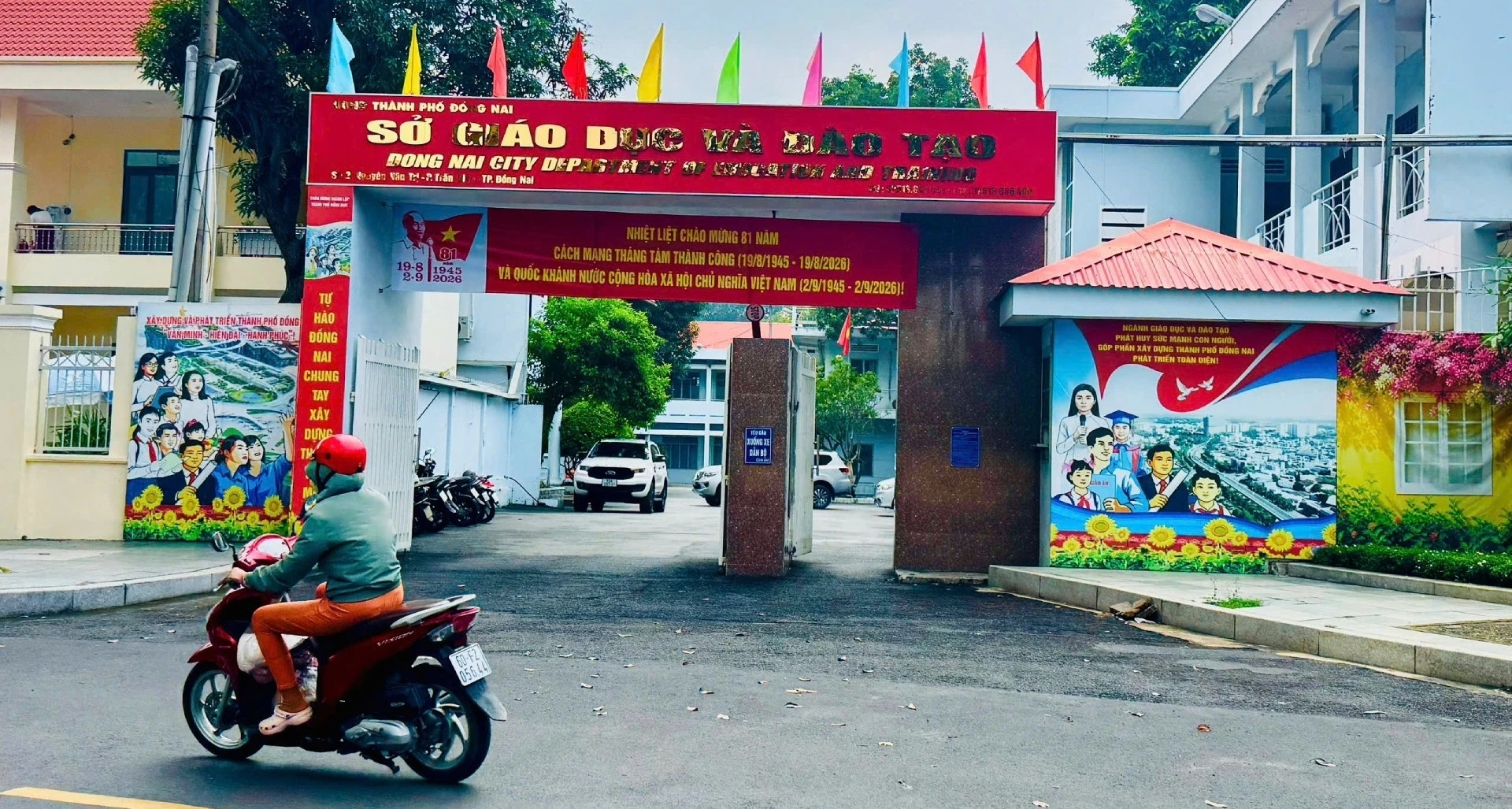 7 khoản tiền phụ huynh không được quyên góp cho nhà trường