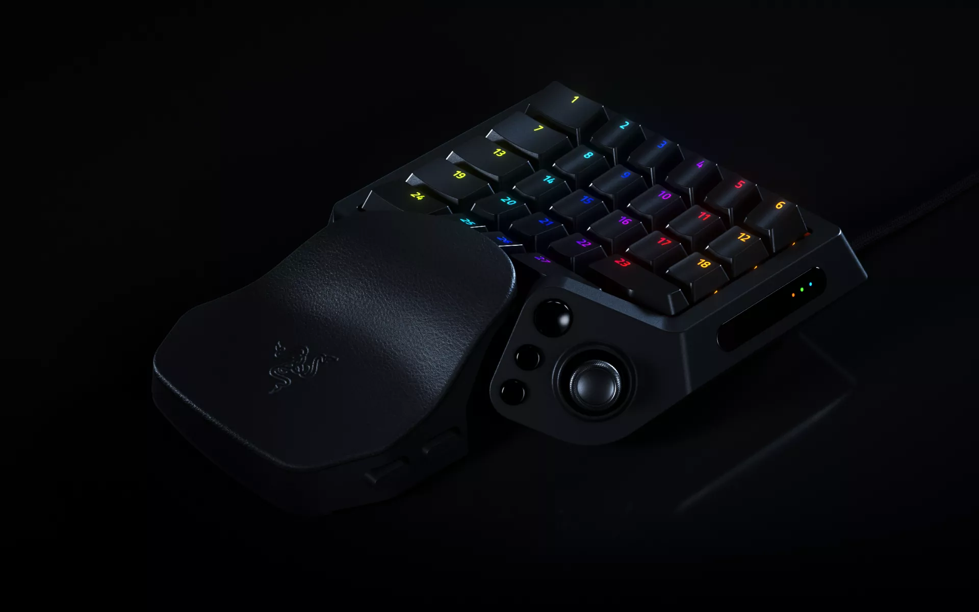 Razer Tartarus V2 Pro: Bàn phím gaming một tay cho game thủ ghét bàn phím?