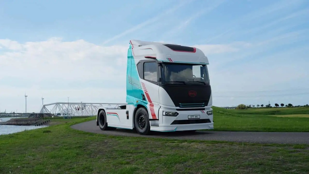 BYD ETT 44 đấu Tesla Semi: cuộc lật kèo trên đường dài