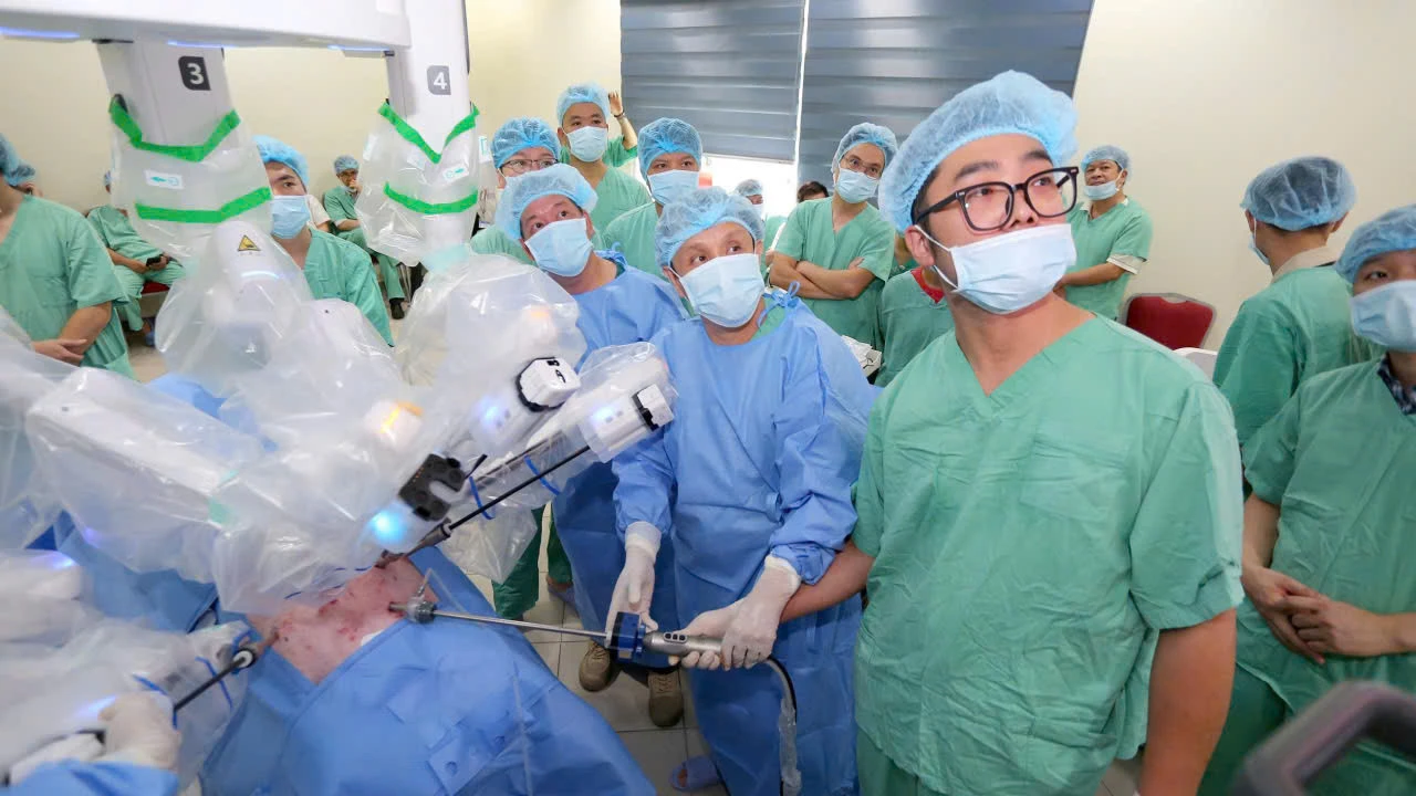 AI trong phòng mổ nội soi: Từ dữ liệu đến quyết định
