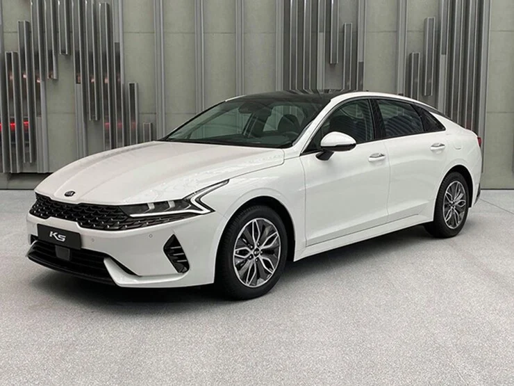 KIA K5: 3 phiên bản, nên chọn bản nào thay vì Toyota Camry?