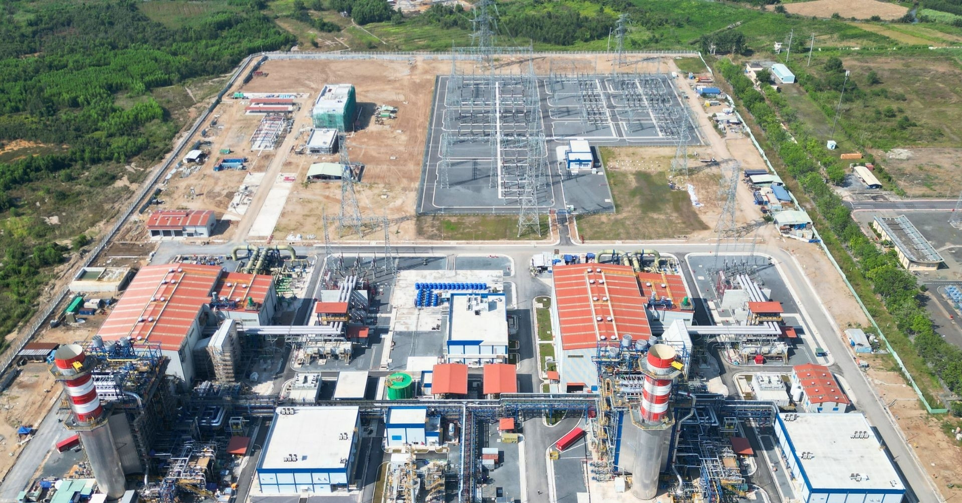 Điện khí LNG Việt Nam: Quy hoạch lớn, triển khai nhỏ và rủi ro thiếu điện