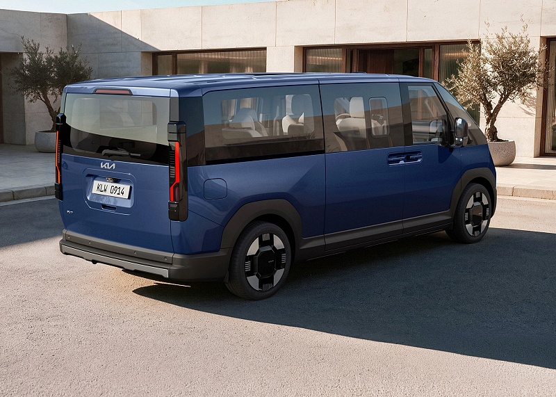 Kia PV7: Van Elektrik 11 Tempat 460km Untuk Keluarga dan Perniagaan
