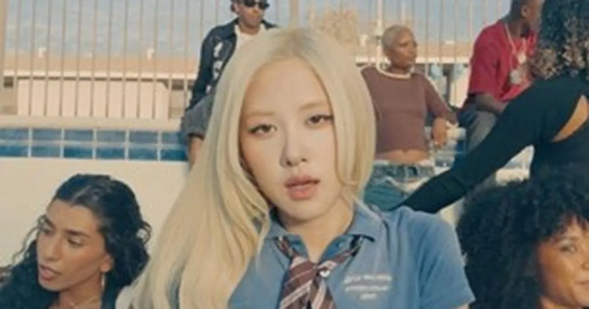 Rosé thoát khỏi khuôn mẫu K-pop với cú “New Trick” táo bạo