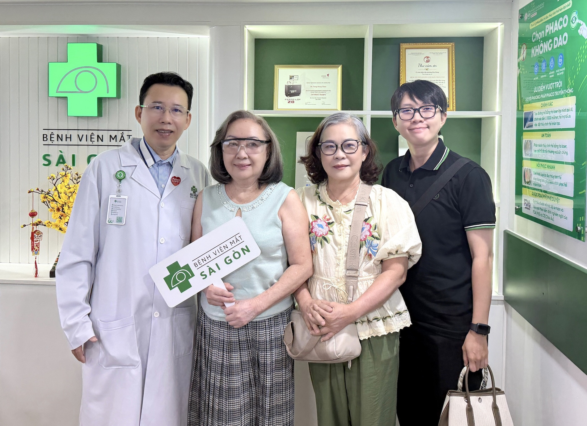 Thoái hóa điểm vàng và đục thủy tinh thể: Đừng chờ mắt mờ mới đi khám