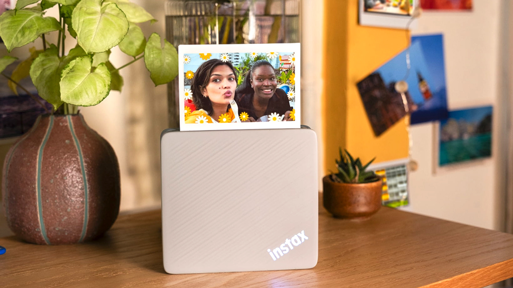 Instax Pal 2 và Link Wide 2: bộ đôi số mang hồn máy film