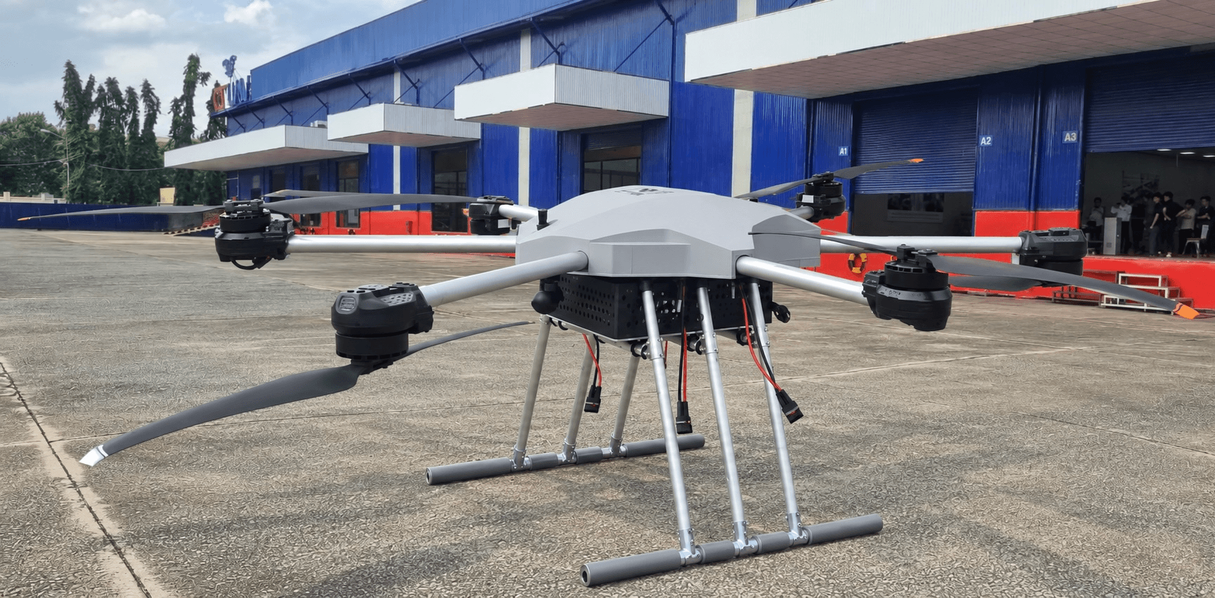 UAV vận tải hạng nặng 100kg: Bước ngoặt cho logistics không người lái