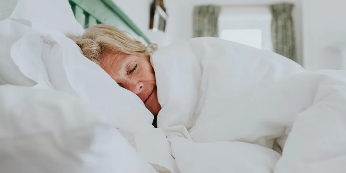 Ngủ trưa đúng cách: Ai nên ngủ, ai nên tránh và bao lâu là đủ?