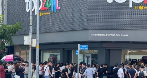 iPhone 18 Pro Max chính thức đến tay người dùng Việt Nam: cháy hàng ngay ngày mở bán