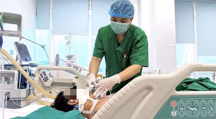 Bệnh viện tuyến cuối và người già: Đừng biến thành nơi chữa “tất tần tật”