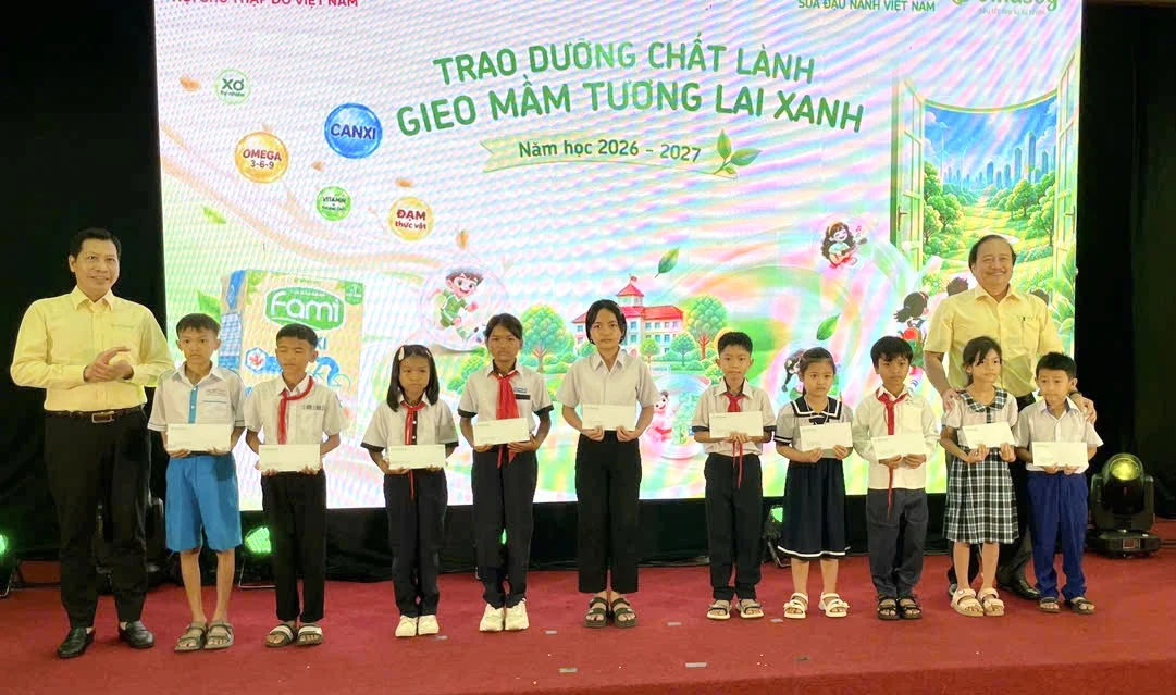 Chương trình sữa học đường: tiếp sức dinh dưỡng cho 16.700 học sinh vùng khó