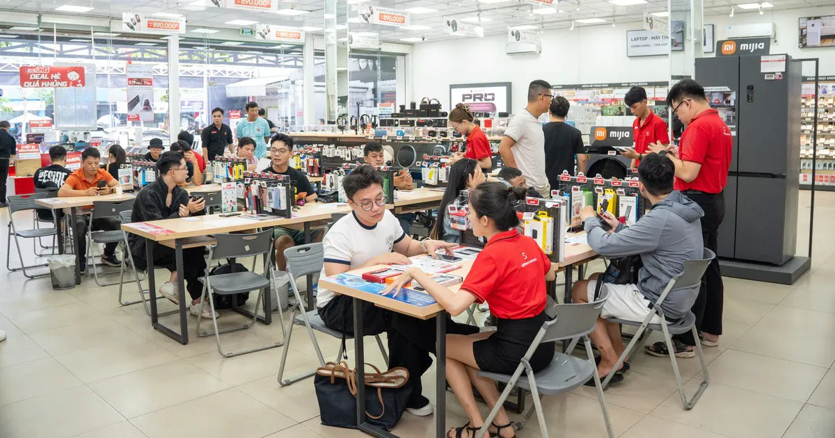 iPhone 18 Pro Max cháy hàng: Việt Nam so găng với cú bứt phá 130% tại Trung Quốc