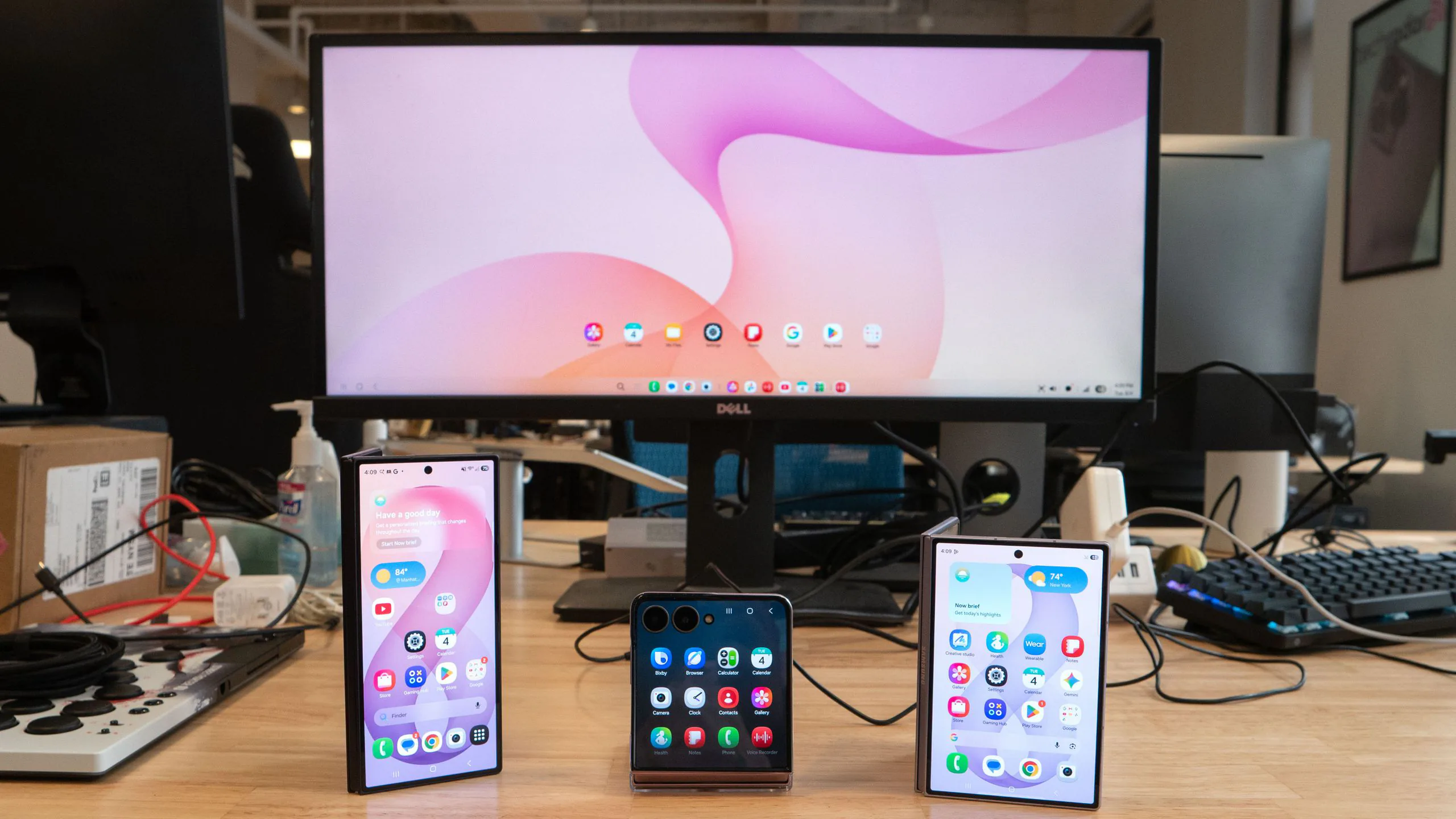 iPhone Duo vs Galaxy Z Fold8: chọn chuẩn gập nào?