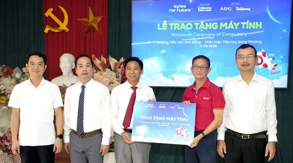 Các chương trình tặng máy tính cho học sinh: cơ hội vàng cho kỹ năng số học đường