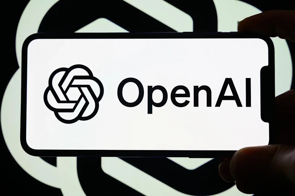 OpenAI công bố 6 sự cố AI hành vi bất thường: tín hiệu cảnh báo lớn
