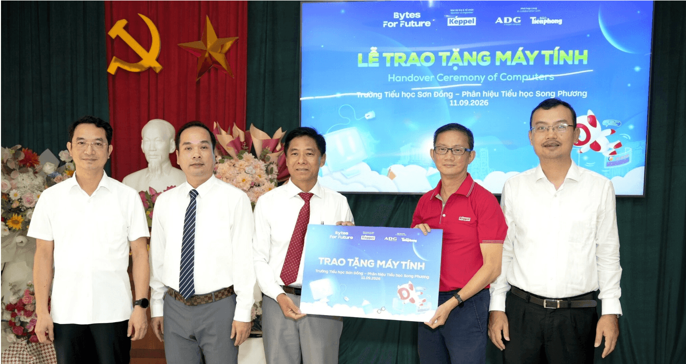 Hơn 2.300 học sinh Hà Nội được trang bị 55 máy tính mới: Bước ngoặt trong tiếp cận giáo dục số
