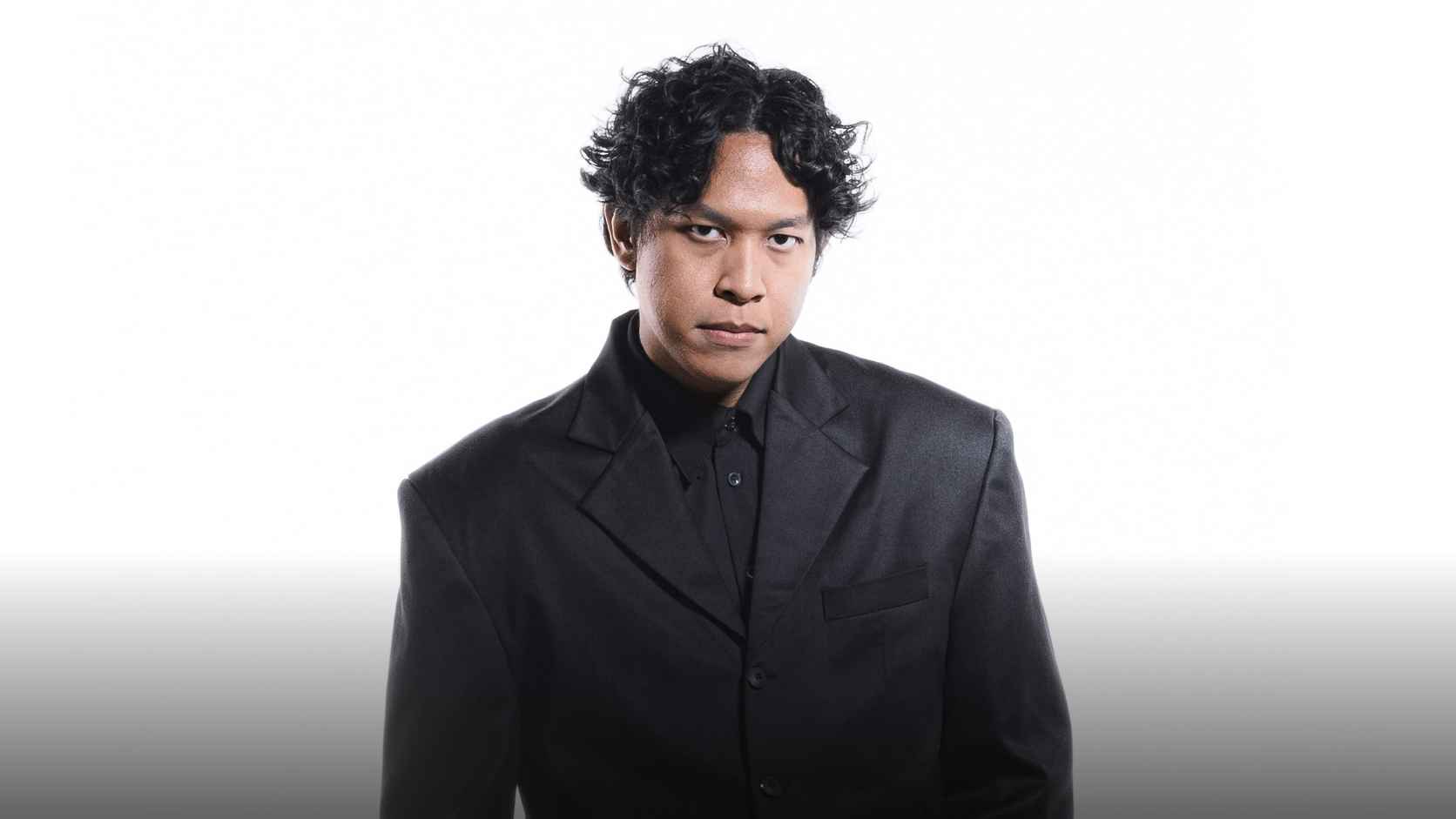 Kelab Peminat Mengubah Nasib Hindia Di Ultra Kalcer