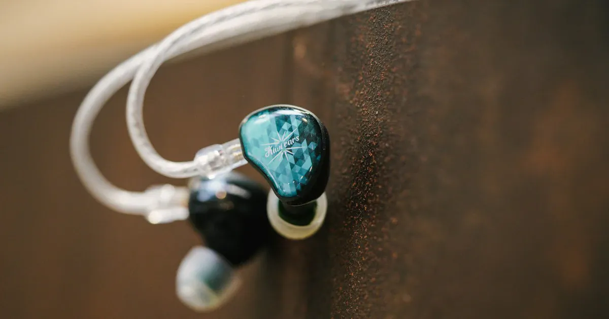 Kiwi Ears Stardust: tai nghe in-ear 5 driver đáng tiền?