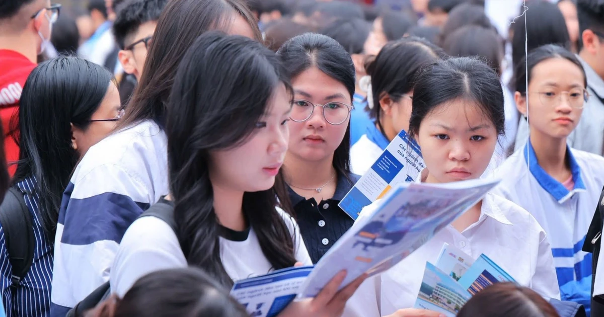 Bộ GD&ĐT siết phương thức xét tuyển đại học: Cơ hội công bằng hay áp lực mới?