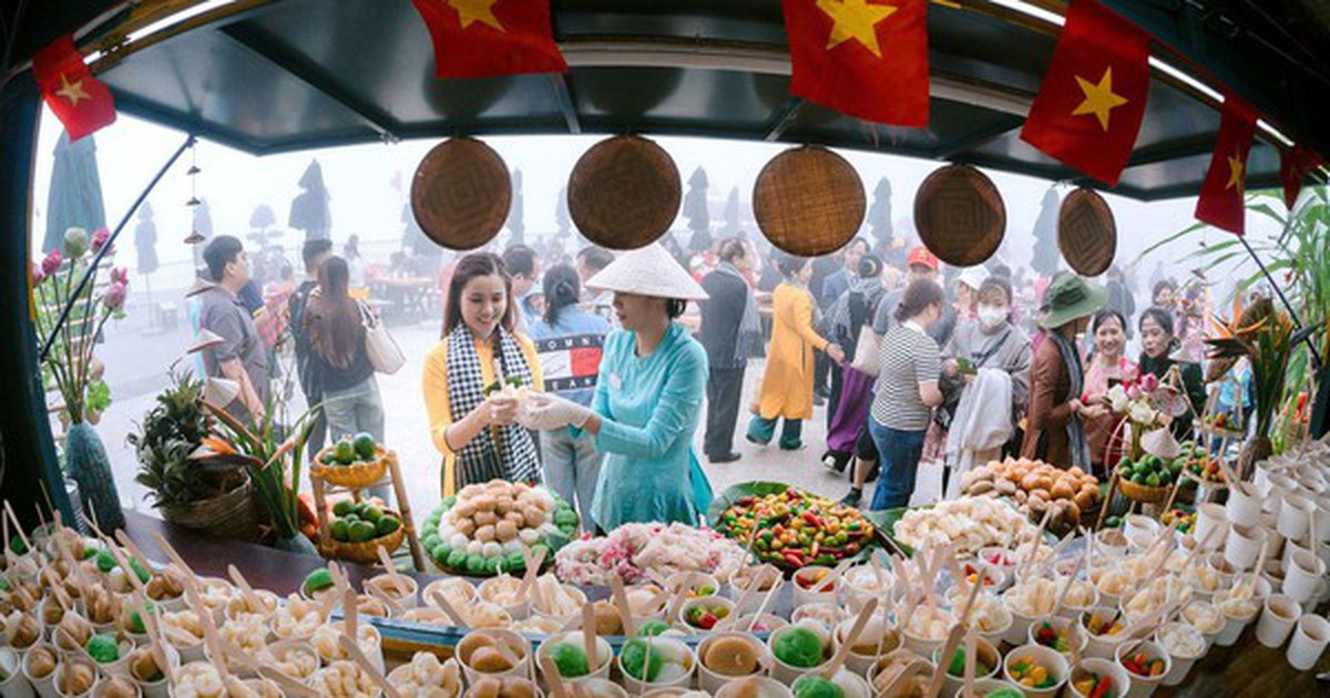Núi Bà Đen dịp Trung thu: vé cáp treo giảm 40% có đáng đi?