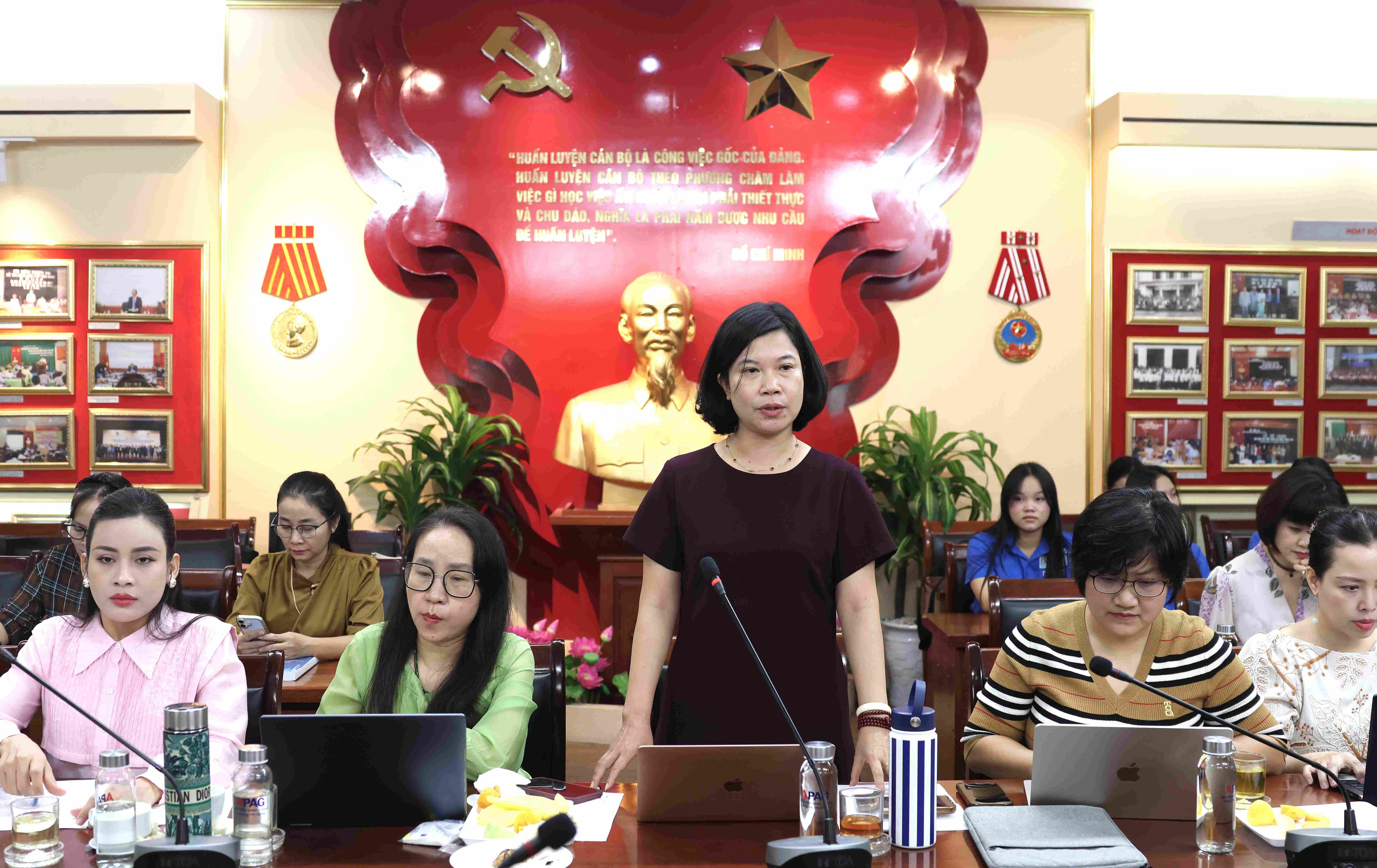 Kinh tế tuổi thọ: Xây hệ sinh thái sống độc lập sau nghỉ hưu