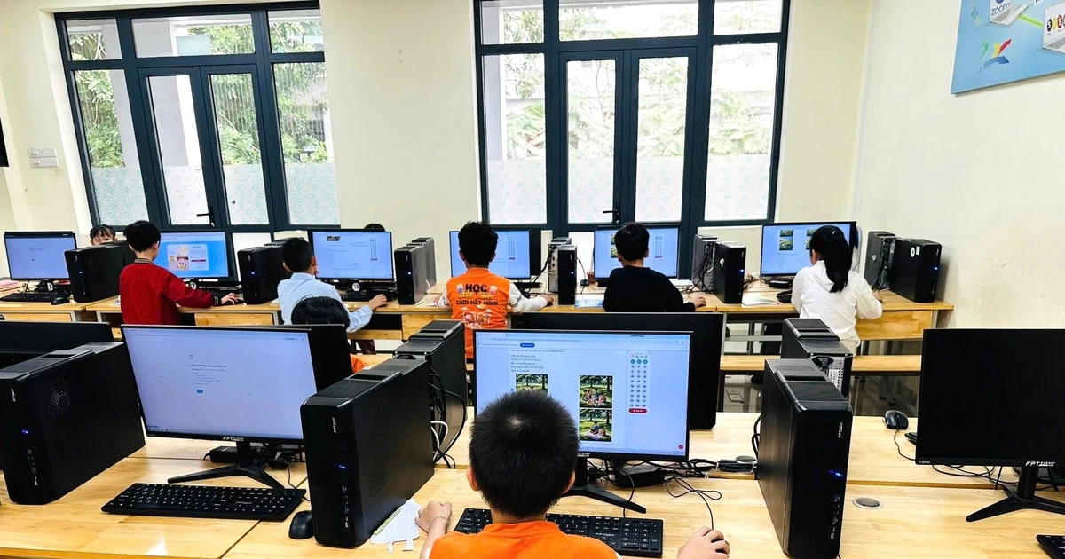 Học sinh lớp 1 Hà Nội bắt đầu học AI: cơ hội và thách thức